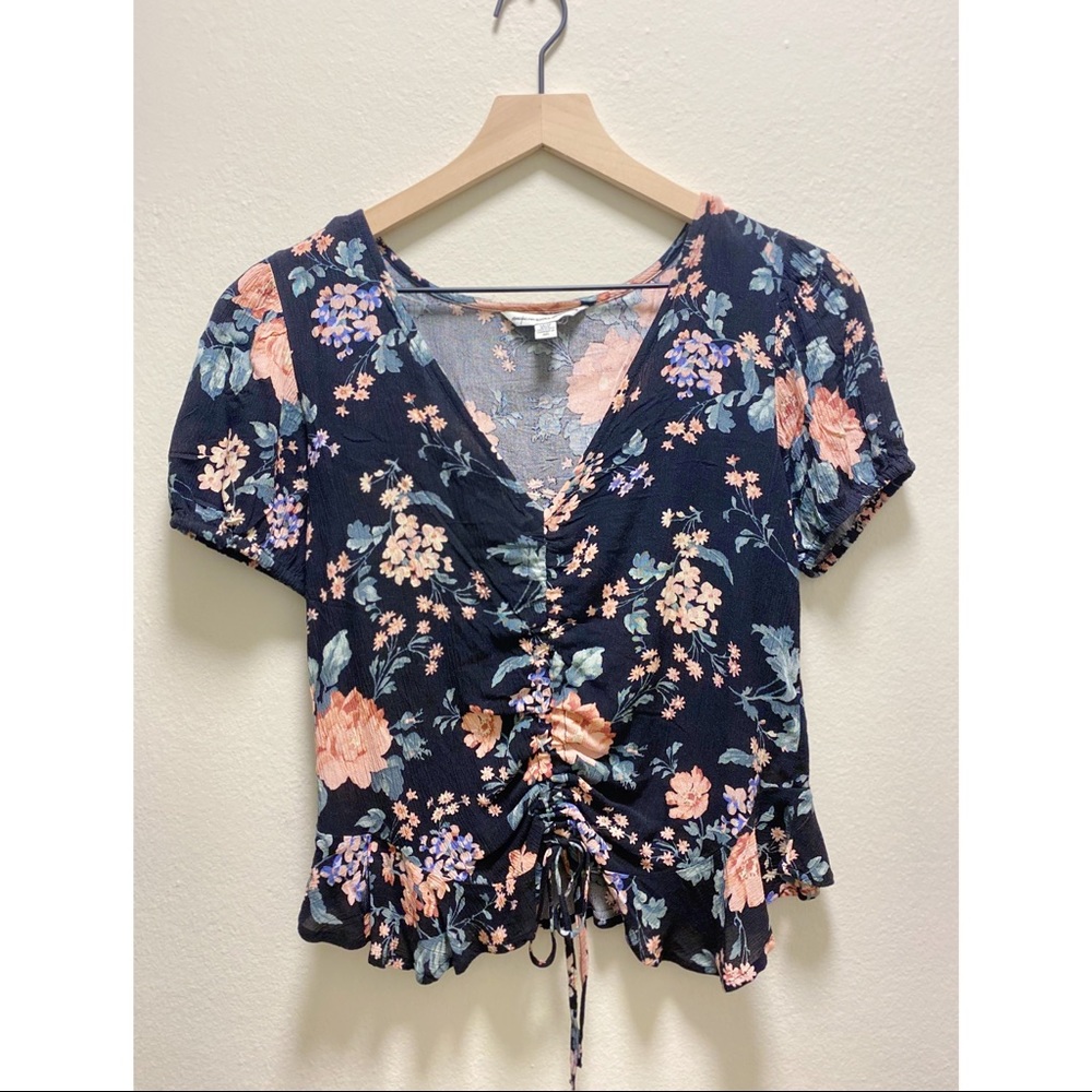 American Eagle Outfitters Floral Cinched Top